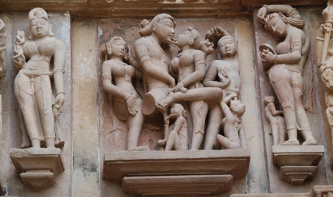 Khajuraho et ses sculptures érotiques… suite